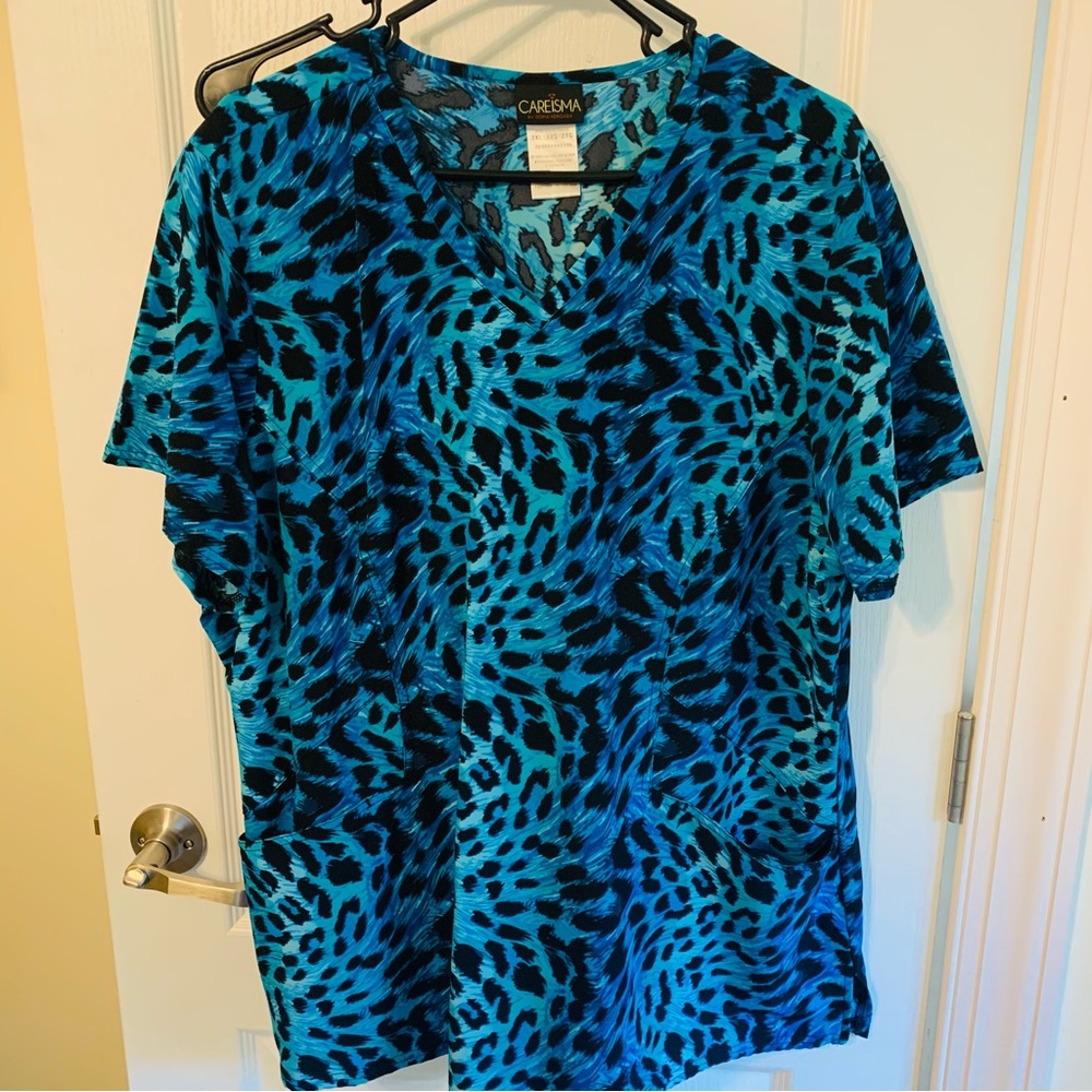 Careisma By Sofia Vergara Blue Leopard Scrubs Top Size 2XL Set Pants Size XL